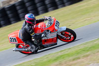 enduro-digital-images;event-digital-images;eventdigitalimages;mallory-park;mallory-park-photographs;mallory-park-trackday;mallory-park-trackday-photographs;no-limits-trackdays;peter-wileman-photography;racing-digital-images;trackday-digital-images;trackday-photos